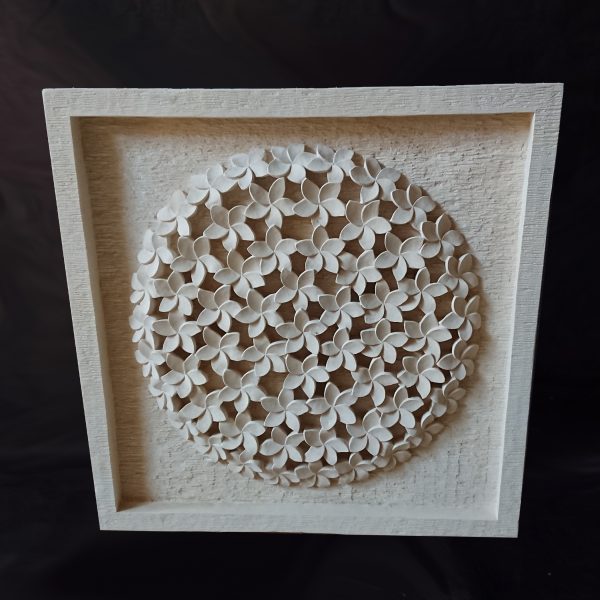 Élet virága – Frangipani 3D faragvány
